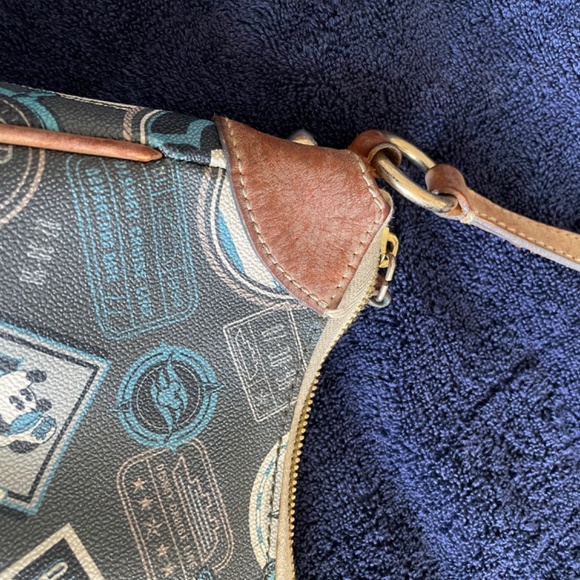 Disney Cruise Line Dooney & Bourke Crossbody Purse - Picture 6 of 9